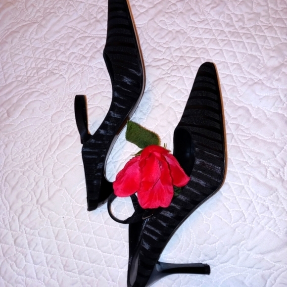 ANN TAYLOR MULE PUMPS HEELS POINTED-TOE, BLACK SIZE 7M - Picture 2 of 16